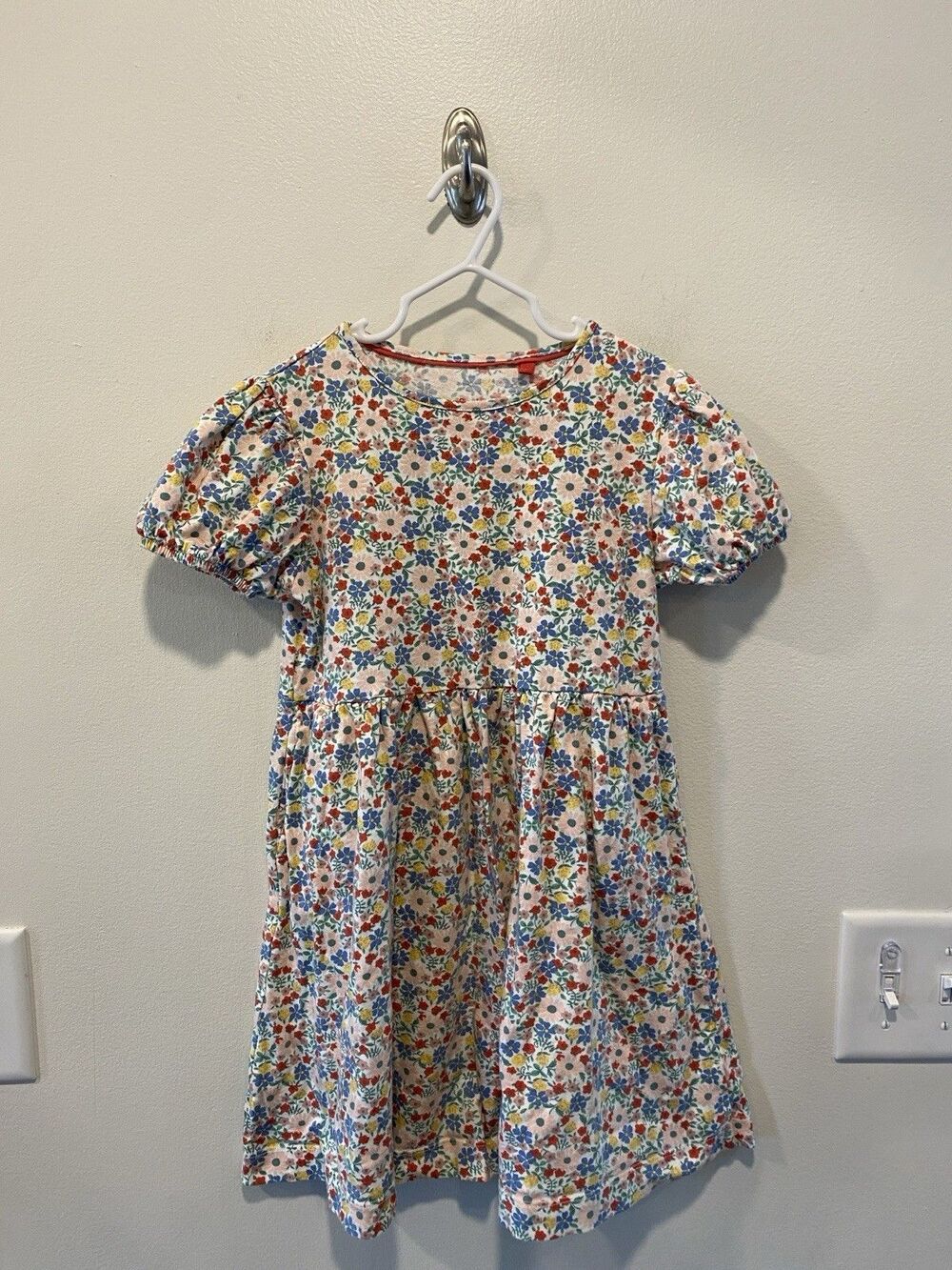 Mini boden Girls Puff Sleeve Floral Dress Size 8-9 Years Ditsy Floral pockets